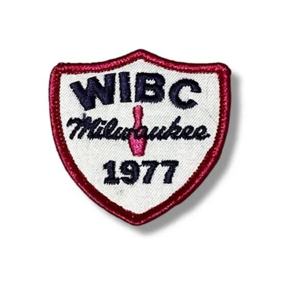 WIBC Womens International Bowling Congress Milwaukee WI 1977 Vintage Patch EBX